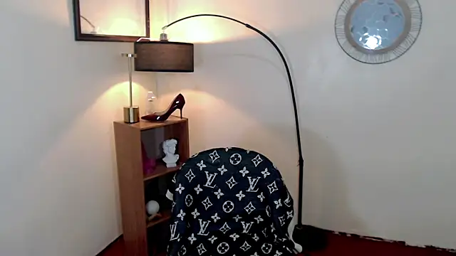 Alison mooreX online show from October 3, 3:46 pm