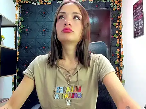 Snapshot of Tammy_Thompson_ chatting on February 26, 1:55 pm Tammy Thompson online show from February 26, 1:55 pm