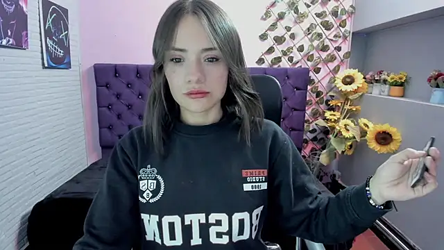 Snapshot of Tammy_Thompson_ chatting on February 7, 1:08 pm Tammy Thompson online show from February 7, 1:08 pm