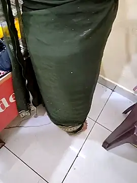 Hot modal online show from April 18, 4:42 pm