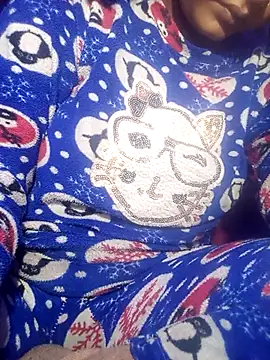 Snapshot of Night_Angel06 chatting on December 18, 12:31 pm Night Angel06 online show from December 18, 12:31 pm