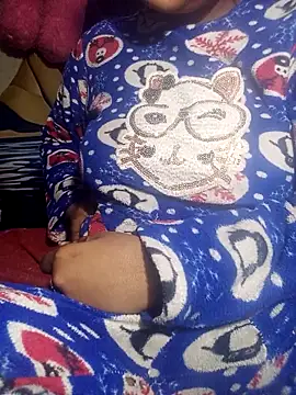 Snapshot of Night_Angel06 chatting on December 17, 3:39 pm Night Angel06 online show from December 17, 3:39 pm