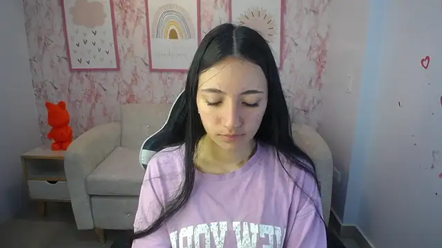 Snapshot of Kylie_ch1 chatting on September 22, 10:43 am Kylie ch1 online show from September 22, 10:43 am