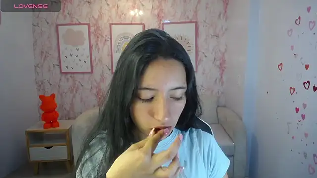 Snapshot of Kylie_ch1 chatting on September 13, 11:32 am Kylie ch1 online show from September 13, 11:32 am