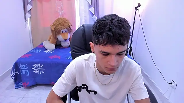 Aron Boyy online show from April 9, 8:04 pm