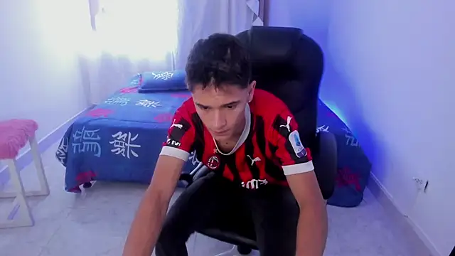 Aron Boyy online show from September 29, 8:14 pm