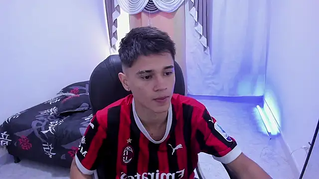 Aron Boyy online show from November 28, 7:58 pm