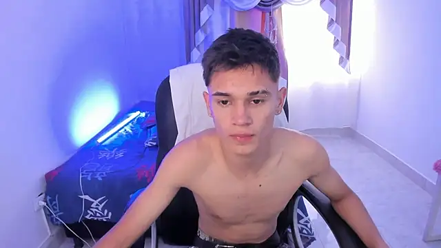 Aron Boyy online show from November 11, 8:47 pm