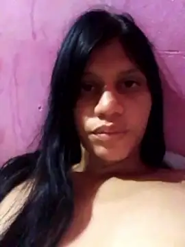 chiquitaputa online show from April 3, 3:35 am