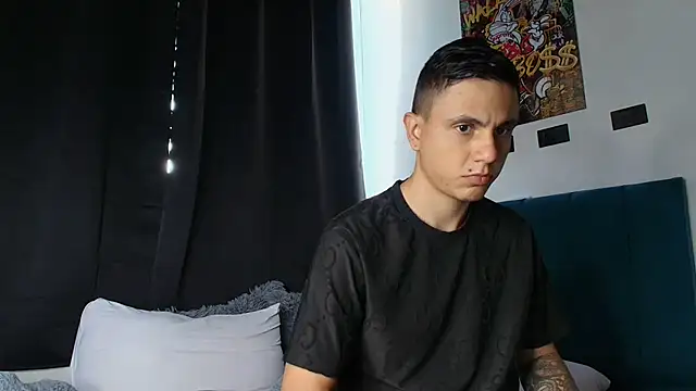 Snapshot of Warmteam777 chatting on October 16, 8:39 pm Warmteam777 online show from October 16, 8:39 pm