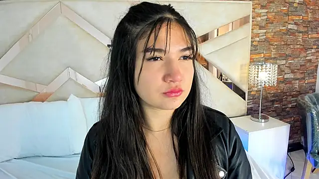 Snapshot of Valery_Brand chatting on September 15, 11:21 am Valery Brand online show from September 15, 11:21 am