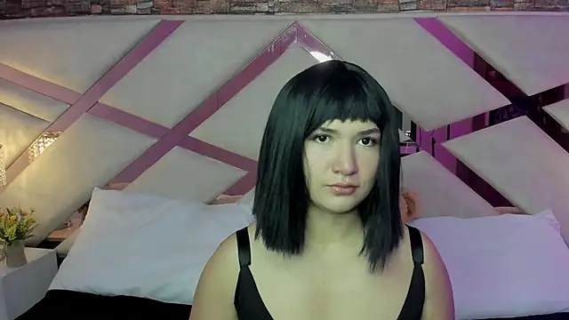 Snapshot of Valery_Brand chatting on October 24, 12:59 pm Valery Brand online show from October 24, 12:59 pm