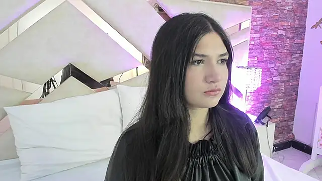 Snapshot of Valery_Brand chatting on October 23, 12:04 pm Valery Brand online show from October 23, 12:04 pm