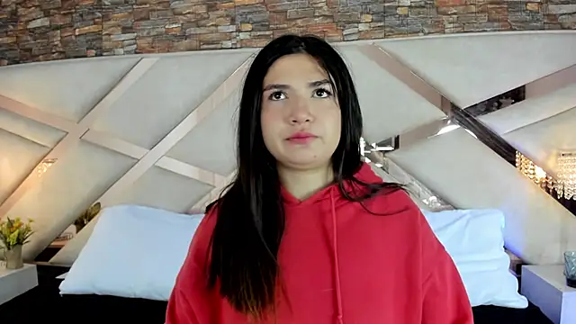 Snapshot of Valery_Brand chatting on October 3, 12:17 pm Valery Brand online show from October 3, 12:17 pm