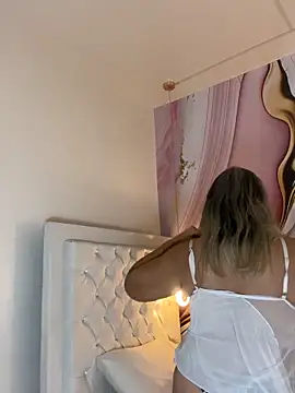 Lucy Milf 474 online show from February 4, 12:22 pm