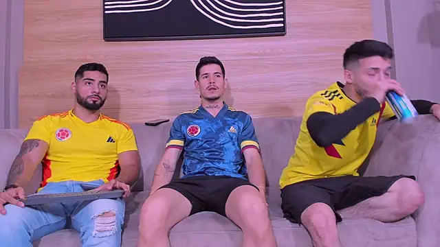 mike friends online show from June 21, 10:37 pm