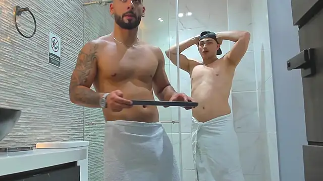 mike friends online show from April 22, 1:34 am