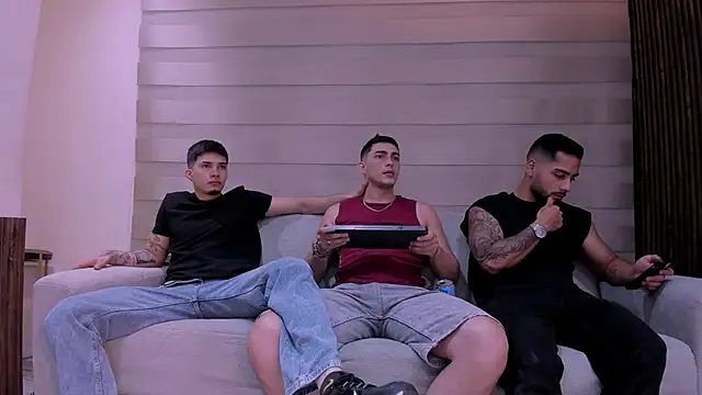 mike friends online show from November 27, 12:55 am