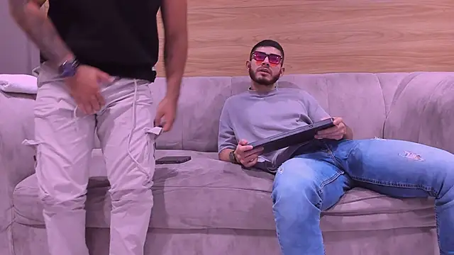 mike friends online show from June 1, 2:23 am