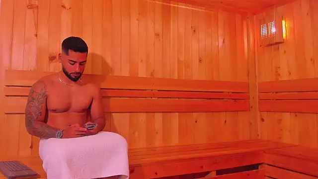 mike friends online show from April 15, 1:33 am