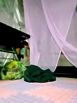 Surrilove online show from March 28, 2:51 pm