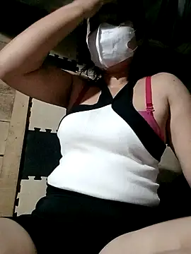 Surrilove online show from October 17, 11:45 am