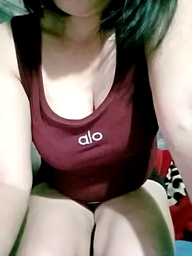 Surrilove online show from December 17, 4:01 pm