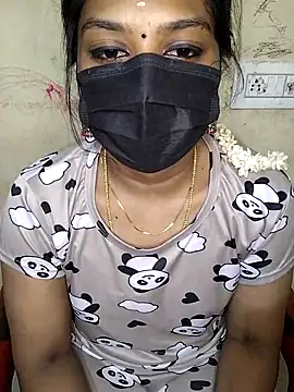 Snapshot of Tamil_Attitude_queen chatting on September 23, 7:32 pm Tamil Attitude queen online show from September 23, 7:32 pm