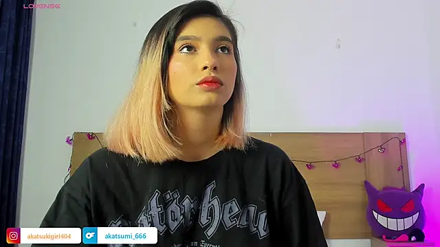 Akatsumi  online show from October 28, 9:58 pm