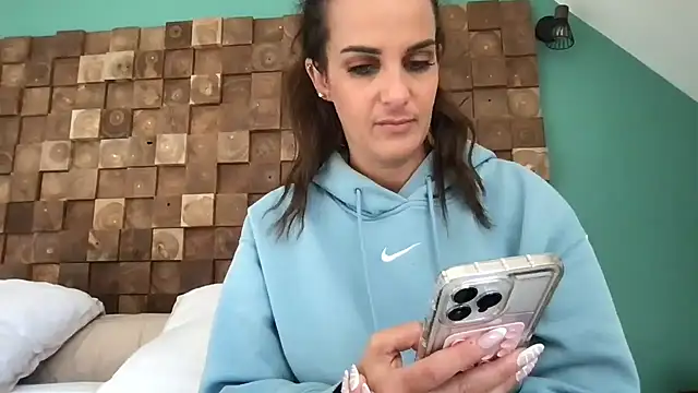 Snapshot of AmyStone__ chatting on October 1, 12:20 pm AmyStone online show from October 1, 12:20 pm