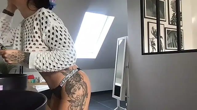 Snapshot of AmyStone__ chatting on February 23, 10:16 am AmyStone online show from February 23, 10:16 am