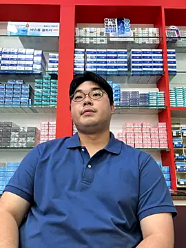 Snapshot of gayfucuxuc chatting on September 22, 6:19 am gayfucuxuc online show from September 22, 6:19 am