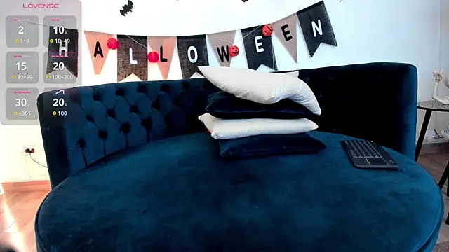 alissonbronw     online show from October 21, 8:30 pm