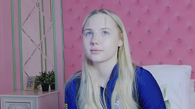 Sky Cutie online show from February 27, 5:07 am