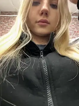 Sky Cutie online show from September 29, 4:52 am