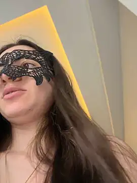 0gece0 online show from April 23, 7:37 am