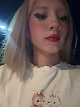 SweetBunnyGF online show from October 22, 11:25 pm