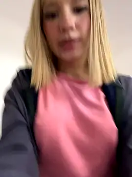 SweetBunnyGF online show from November 21, 11:26 pm