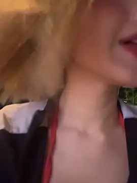 SweetBunnyGF online show from October 24, 11:15 pm