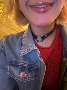 SweetBunnyGF online show from June 7, 12:05 am