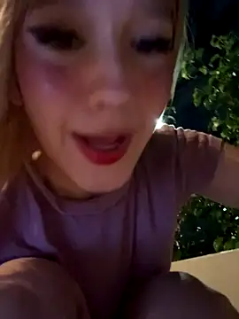 SweetBunnyGF online show from October 29, 11:36 pm