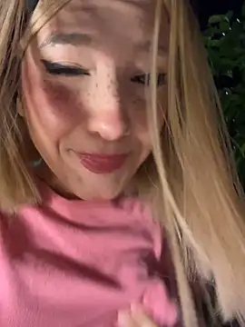 SweetBunnyGF online show from November 27, 12:22 am