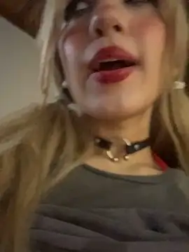Snapshot of SweetBunnyGF chatting on September 17, 11:07 pm SweetBunnyGF online show from September 17, 11:07 pm