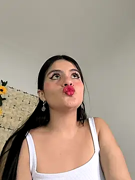 Snapshot of -Loren4- chatting on September 17, 10:56 pm -Loren4- online show from September 17, 10:56 pm