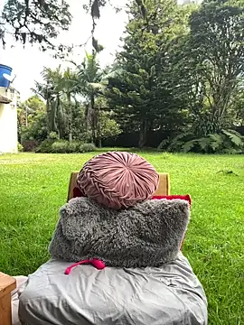 AliceMrtnz online show from February 20, 5:59 pm