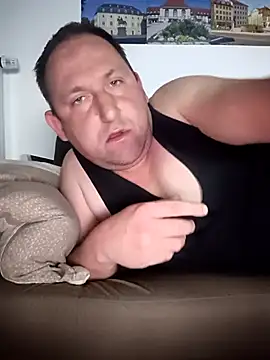 GenuineDedication42 online show from April 15, 6:56 pm