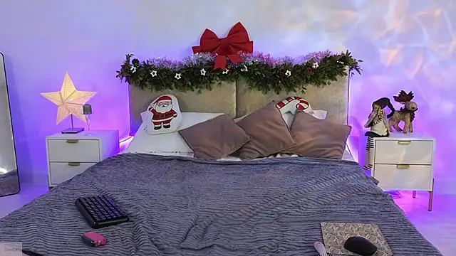 Jules night online show from January 9, 9:33 pm