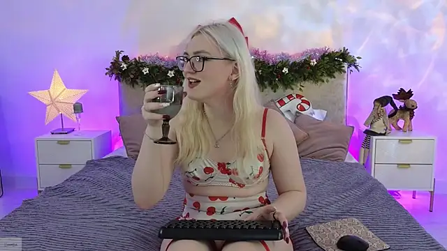 Jules night online show from January 10, 9:21 pm