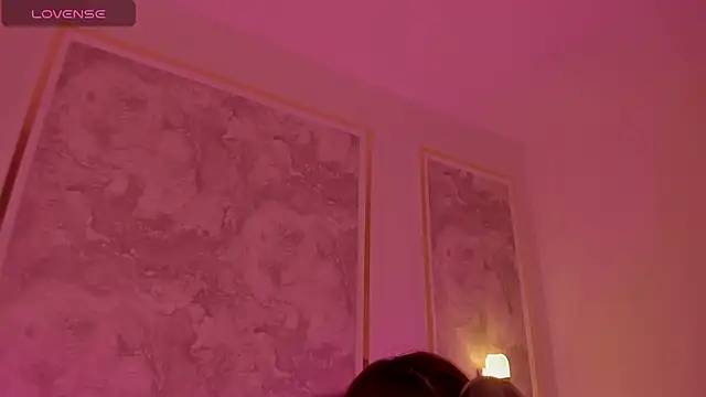 doll eyees  online show from October 18, 2:35 am