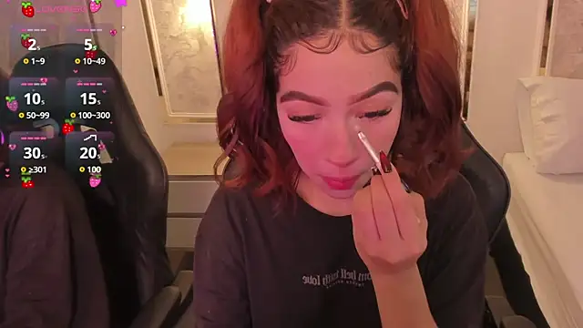 doll eyees  online show from October 14, 2:23 am